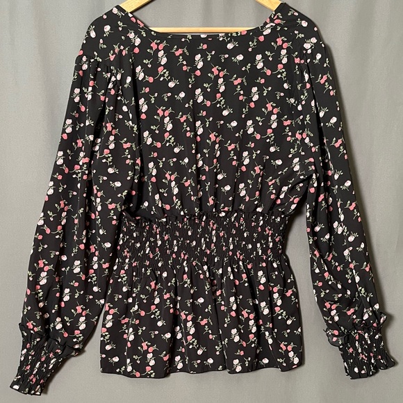 Shein Curve 2xl Multi Pattern Blouses - Lot of 4 - Picture 3 of 16